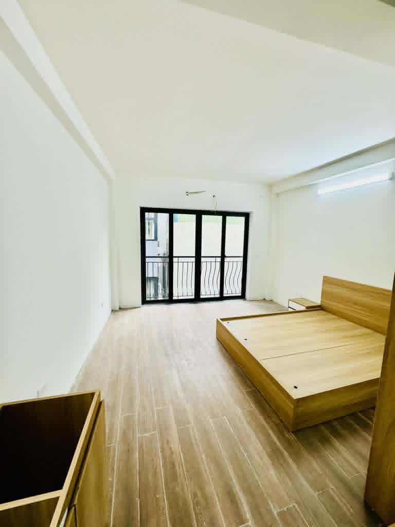 BÁN GẤP NHÀ ĐỘI CẤN TT BA ĐÌNH MỚI KOONG THANG MÁY KD DÒNG TIỀN 30 TRIỆU / THÁNG 11,8 TỶ